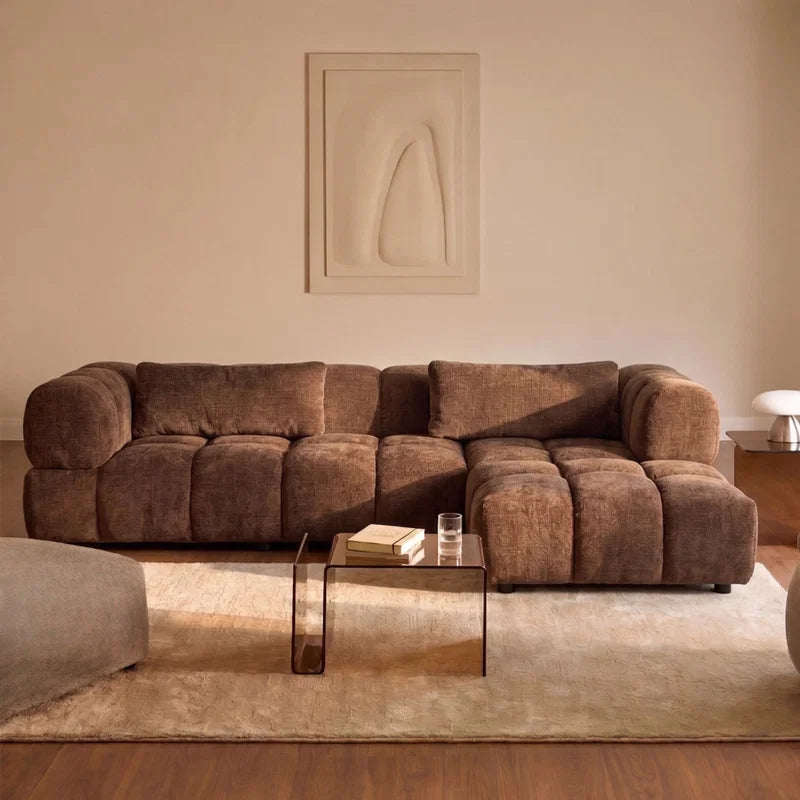 Hoekbank Sofia choco links met zachte chenille stof en comfortabele kussens in moderne woonkamer